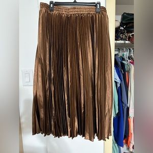 Metallic brown pleaded skirt